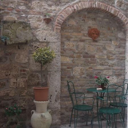 Piccola Corte Ascoli Piceno Exterior photo
